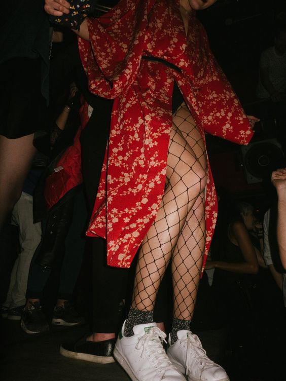 Karli Kloss fishnet stockings | Girlfriend is Better