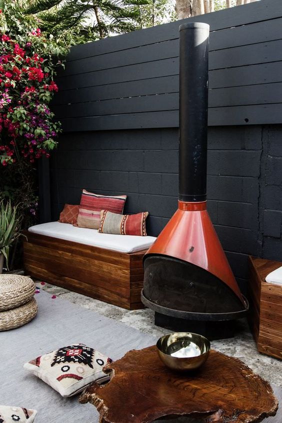 Mid-century modern retro fire pit | Fireplace Feng Shui | Girlfriend is Better