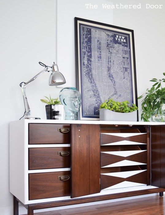 Mid-century modern dresser | Painted furniture DIY ideas | Girlfriend is Better