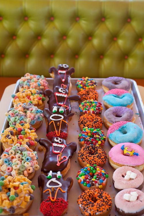 Voodoo Donuts | Portland Oregon travel guide | Girlfriend is Better