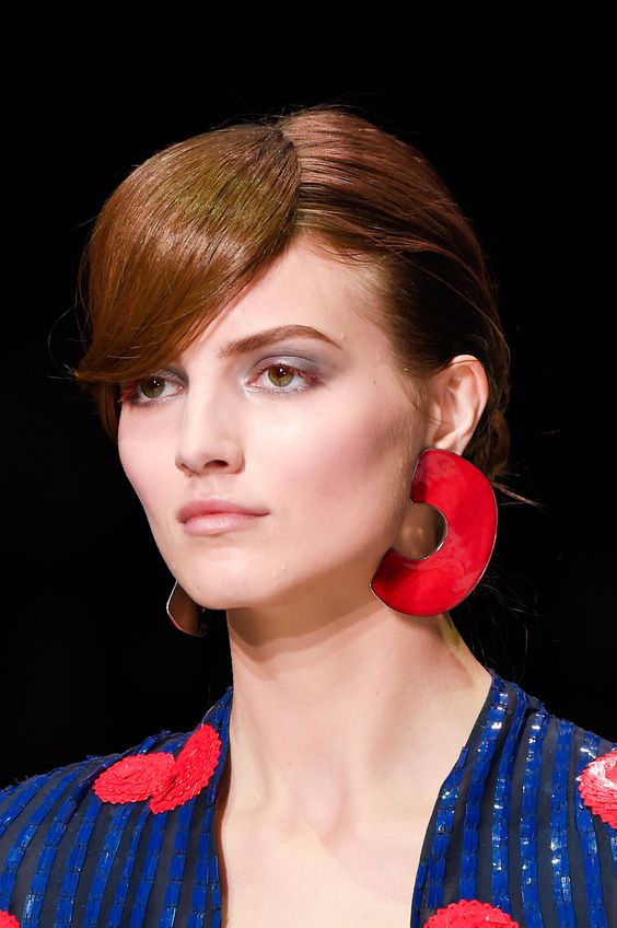 80's style statement earrings | Giorgio Armani at Milan Spring 2016 | Girlfriend is Better