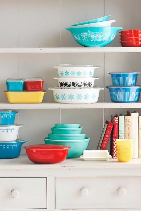 Create a kitchen display with vintage Pyrex bakeware | Girlfriend is Better