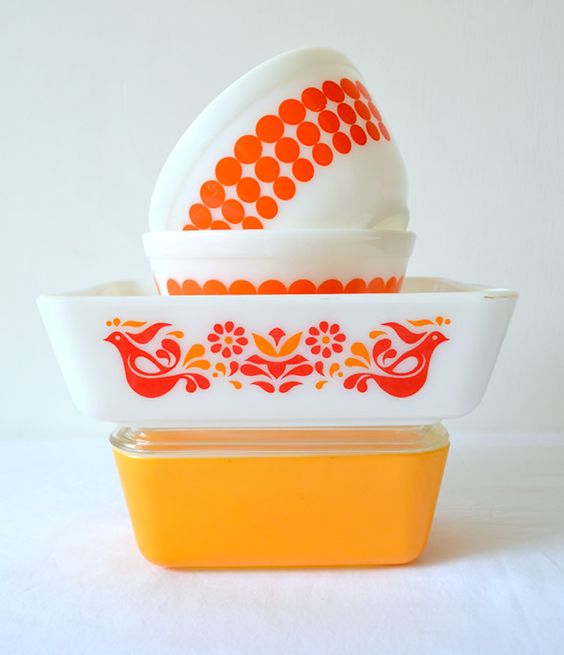 Vintage Pyrex bakeware | Girlfriend is Better