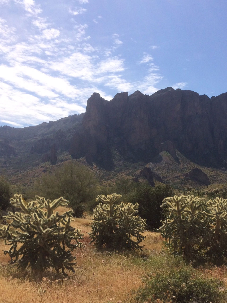 Hiking Superstitions at Cross Cut near Scottsdale Arizona | Girlfriend is Better