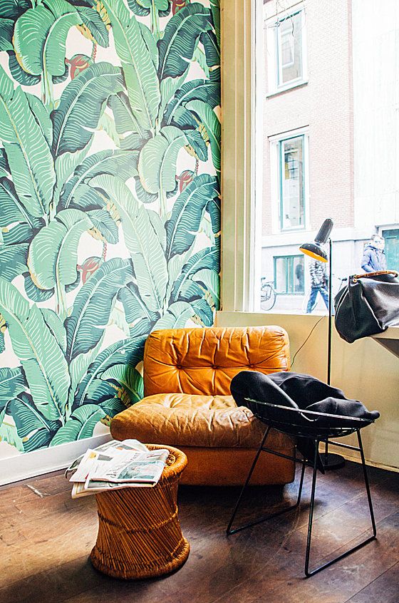 Banana leaf wallpaper lifts natural decor into the tropical realm | Girlfriend is Better