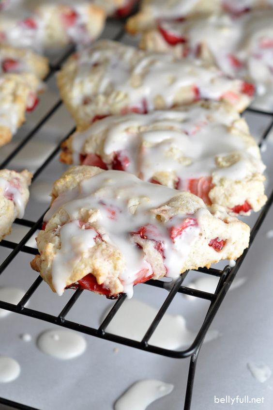 Strawberry shortcake scones recipe | Girlfriend is Better