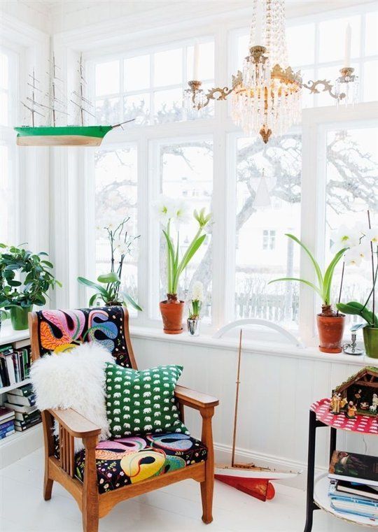 Bright and cheery sunroom | Mid-century modern minimal | Girlfriend is Better