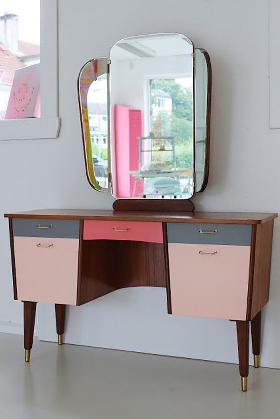 Vintage pink vanity with geometric mirrors | Girlfriend is Better