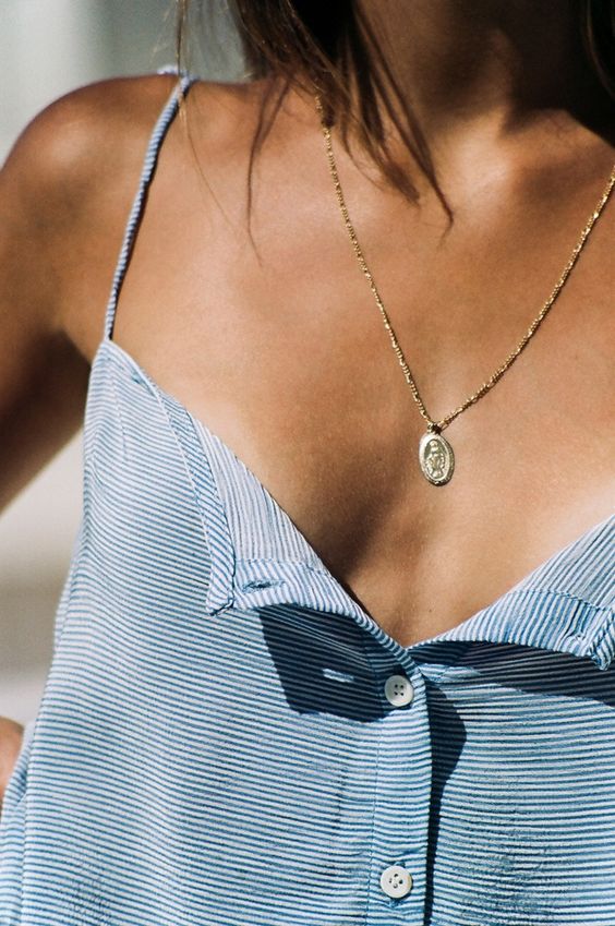 Coin necklaces summer French girl cool | Girlfriend is Better