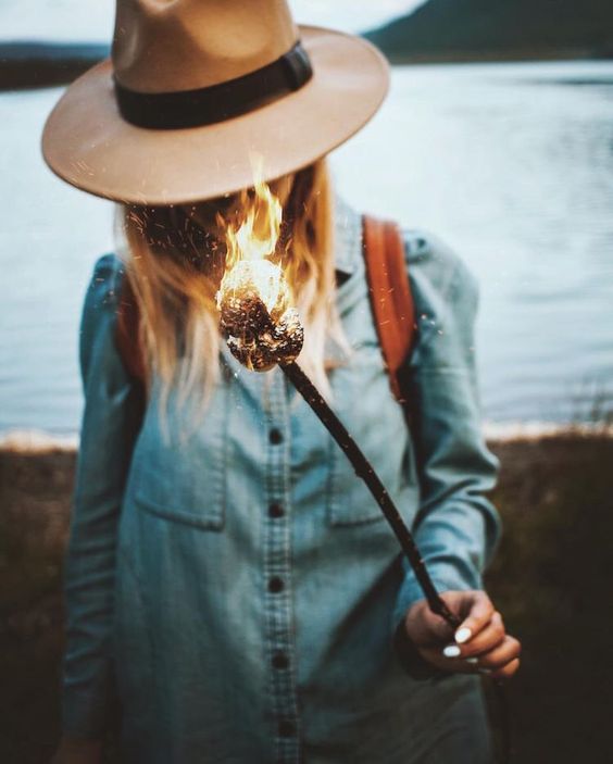 Hiking clothes | Chambray blouse + Wide brim felt hat | Girlfriend is Better