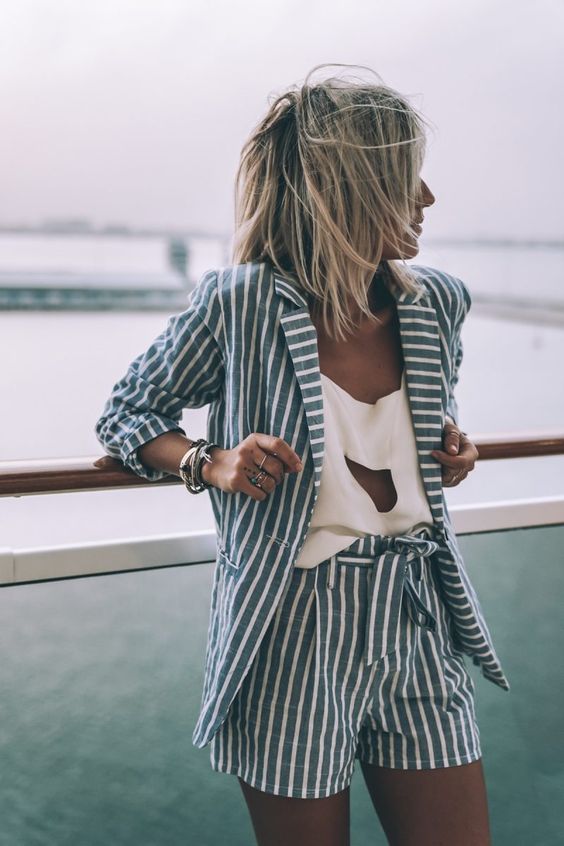 Pin-striped shorts suit | Girlfriend is Better