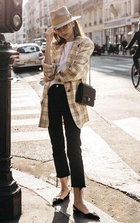 Long plaid blazer 80s style with felt fedora and pointed flats | Girlfriend is Better