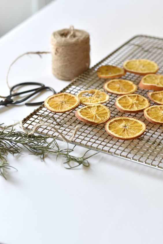 Dried orange garland star pattern | Celestial decor | Girlfriend is Better