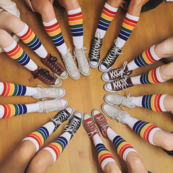 Summer Camp fashion 70s inspired | rainbow sport socks Converse | Girlfriend is Better