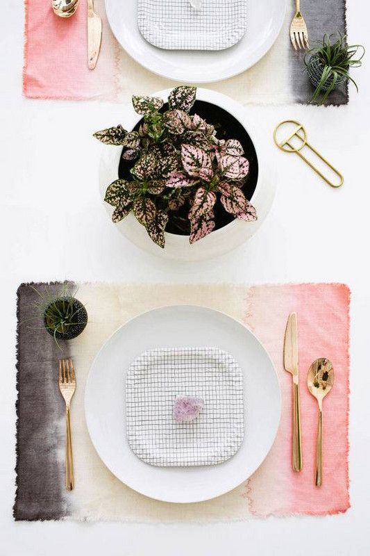 Leo astrology home decor guide | Tablescape dip-dyed placemats gold silverware pink polka dot plant | Girlfriend is Better