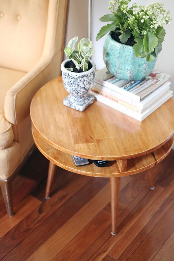 wood element Feng Shui | mid-century modern round end table plants | Girlfriend is Better