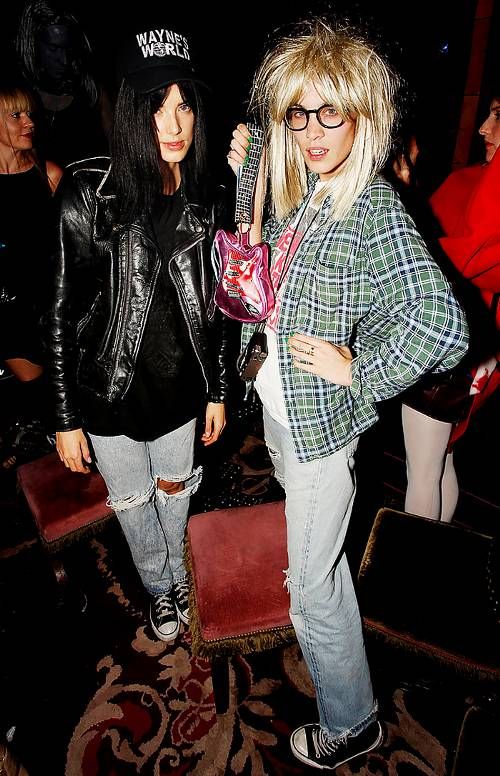 celebrity Halloween costumes | Wayne & Garth Wayne's World | plaid shirt ripped jeans | Girlfriend is Better