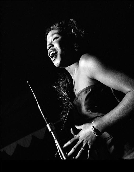 female jazz singers | Sarah Vaughan | Girlfriend is Better