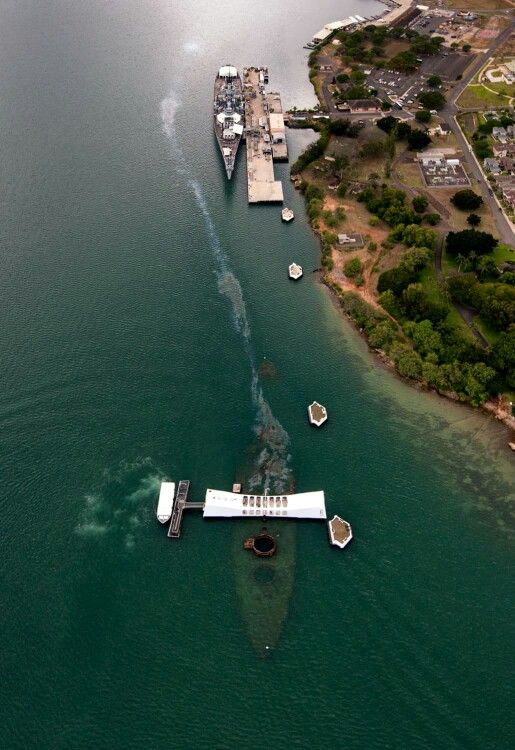 Oahu Hawaii Pearl Harbor | Girlfriend is Better