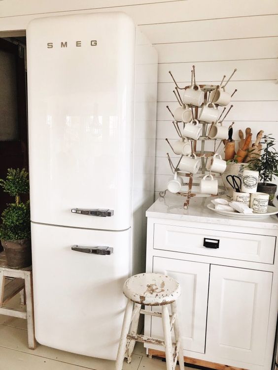 SMEG | White fridge by white mugs | Girlfriend is Better