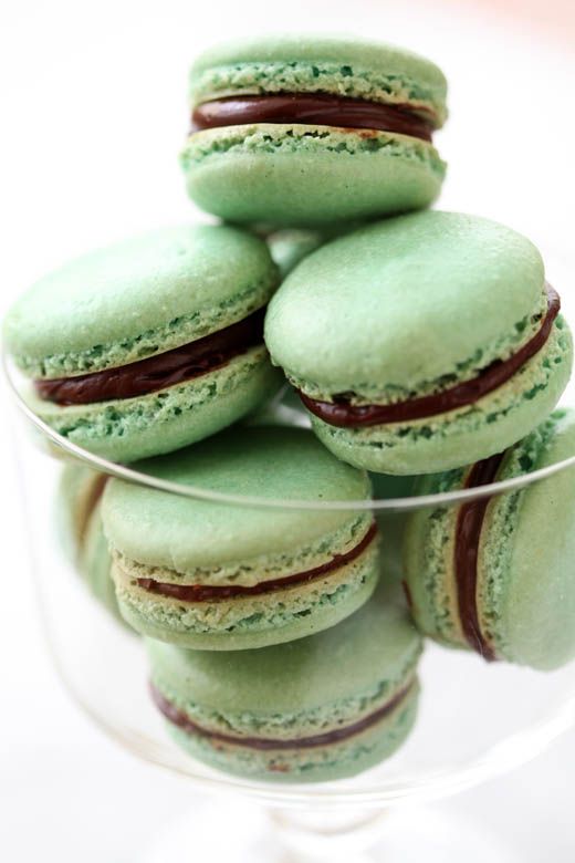 Macaron | mint green chocolate | Girlfriend is Better