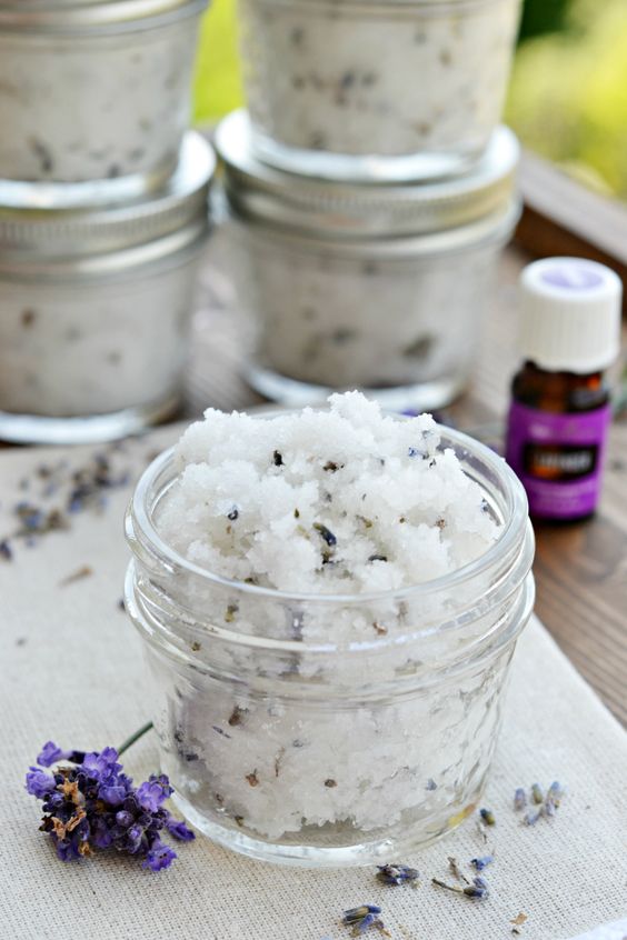 Sugar scrub | Sugar scrub with vanilla bean specks | Girlfriend is Better