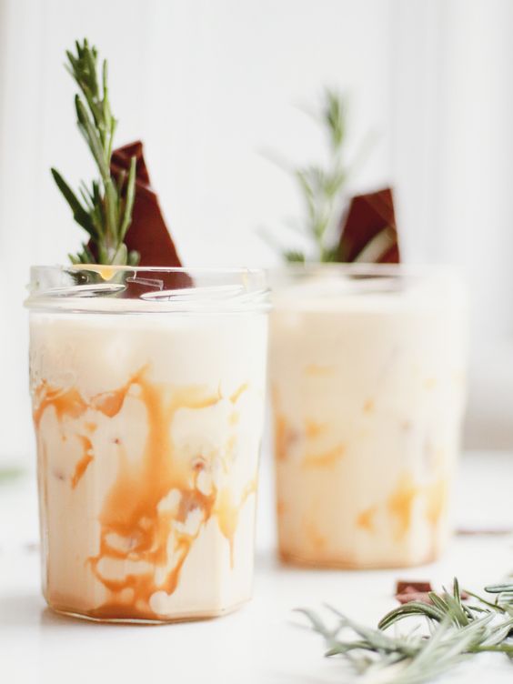 winter Hygge | salted caramel White Russian craft cocktail | Girlfriend is Better