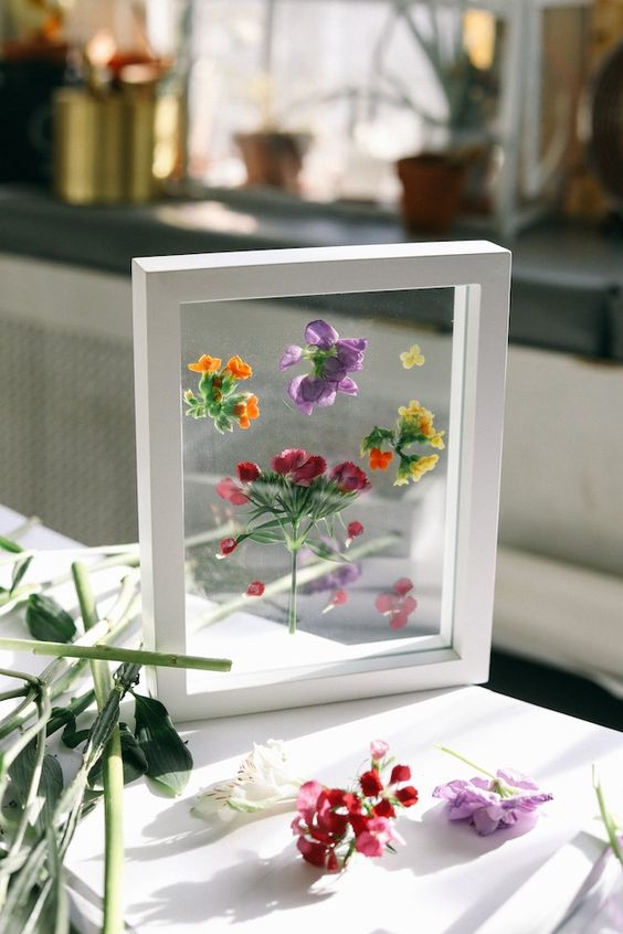 Preserved Bouquets | Framed pressed flowers | Girlfriend is Better