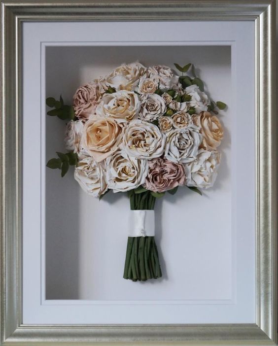 Preserved Bouquet | Framed dried flowers | Girlfriend is Better