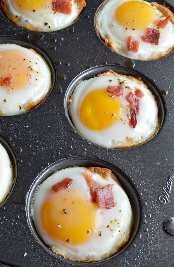 breakfast bites | sunny side up egg in muffin tin | Girlfriend is Better