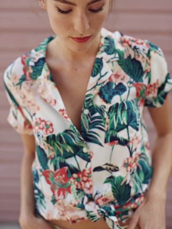 hawaiian shirts | Vintage floral print blouse | Girlfriend is Better