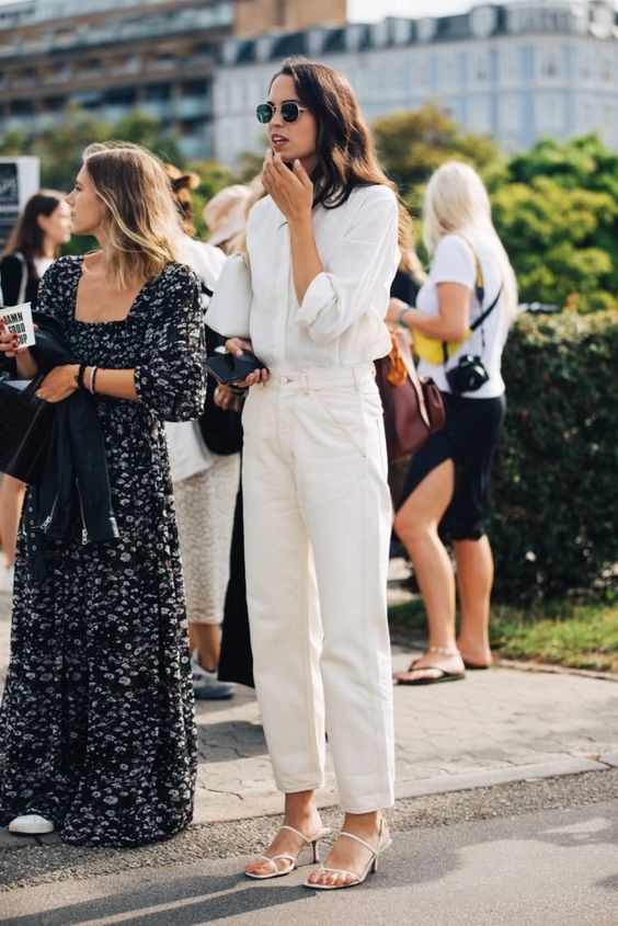 business casual | white barrel jeans silk blouse work wear Fall fashion | Girlfriend is Better