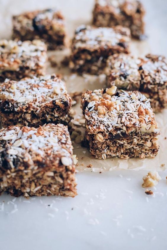 oats recipes | Healthy vegan oat bar anti-inflammatory dates | Girlfriend is Better