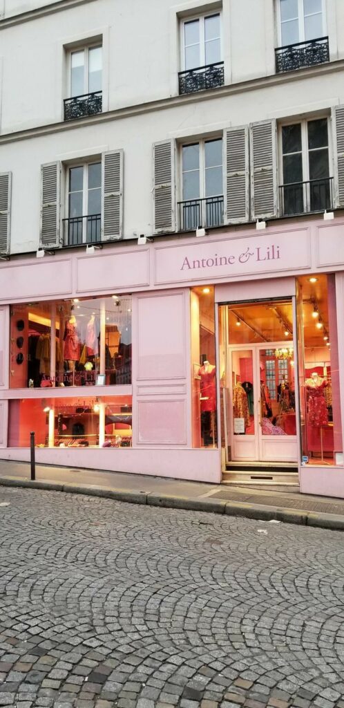 Paris 18th arrondissement | boutique shopping Antoine and Lili | Girlfriend is Better