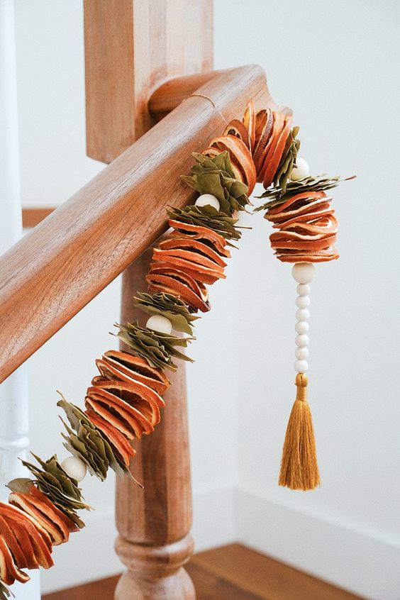 handmade Christmas | citrus garland dried orange bay leaves wood beads DIY | Girlfriend is Better