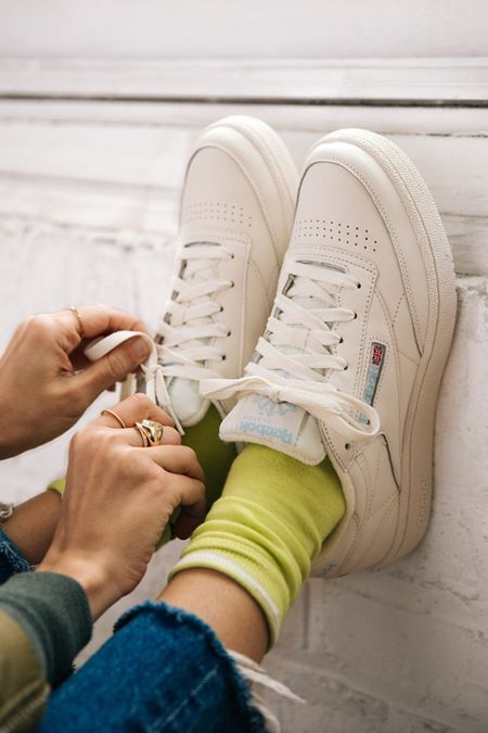 tennis shoes | white Reebok low-tops colored ankle socks | Girlfriend is Better