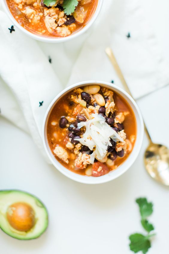 chili recipes | Ground Chicken Instant Pot slow cooker tomatoes black beans cinnamon cumin cayenne pepper healthy | Girlfriend is Better