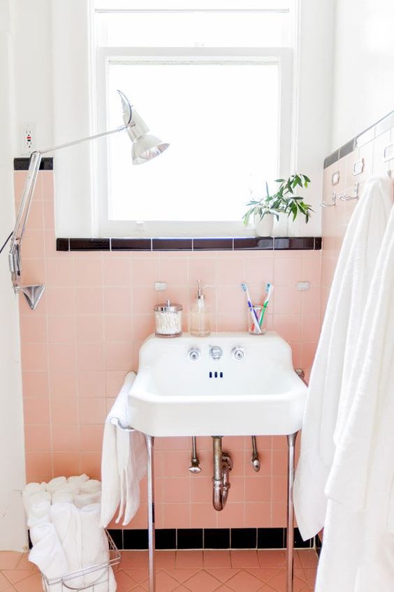 bathroom sinks | mid-century modern pink tile | Girlfriend is Better