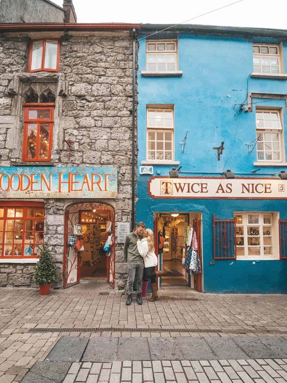 Ireland travel guide | Galway shopping | Girlfriend is Better