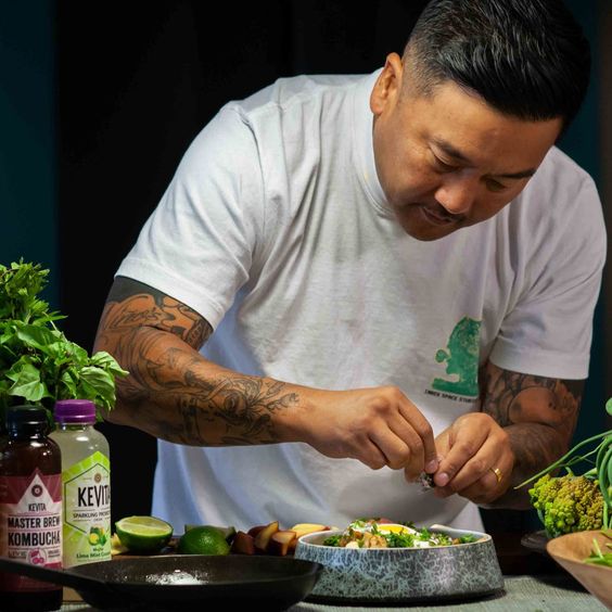 Netflix cooking shows | Chef Roy Choi | Girlfriend is Better