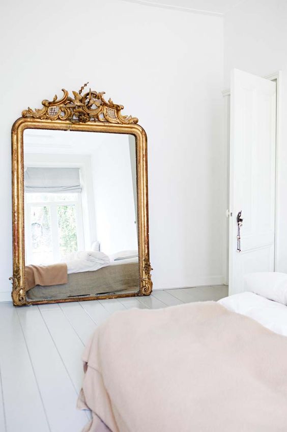 mirror Feng Shui | bedroom Italian gilded floor full-length | Girlfriend is Better