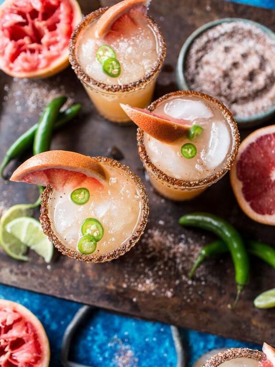 Cinco de Mayo party ideas | spicy grapefruit margaritas | Girlfriend is Better