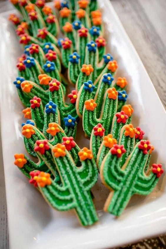 Cinco de Mayo party ideas | cactus sugar cookies hostess | Girlfriend is Better