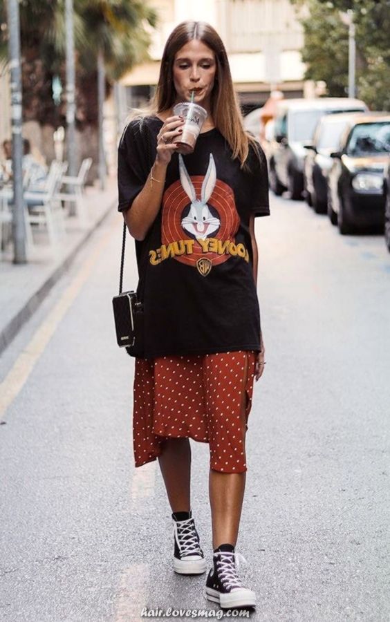 oversized graphic tees | vintage thrift store Bugs Bunny polka dot mid-length skirt Converse tennis shoes | Girlfriend is Better