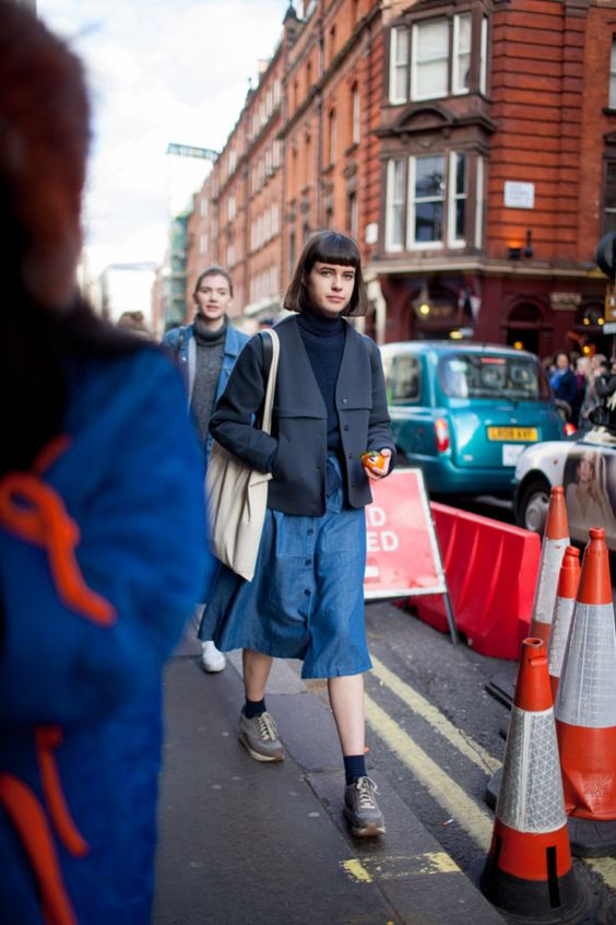 workman style | denim button up midi mid-length skirt canvas tote navy blue layers | Girlfriend is Better