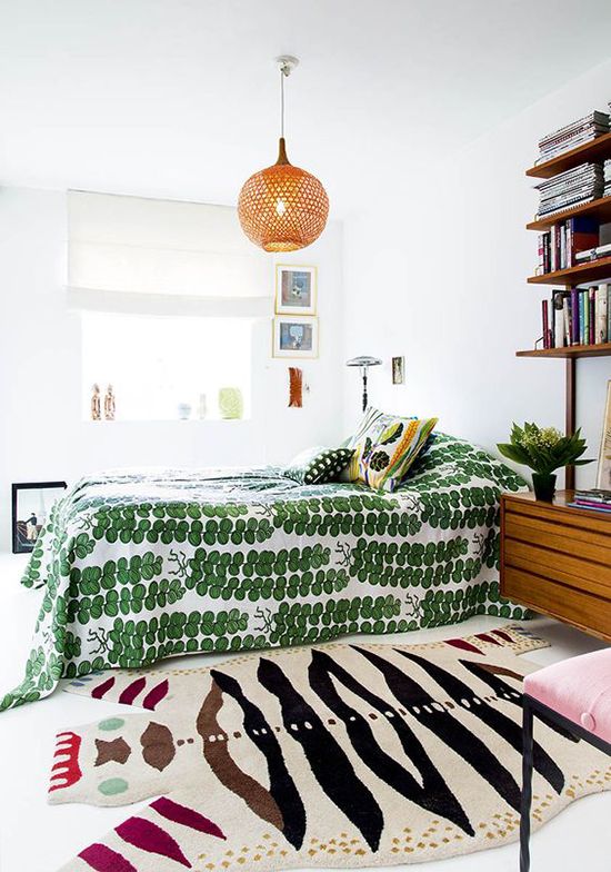 cheery bedroom decor | vintage tropical jungle print duvet zebra rug | Girlfriend is Better